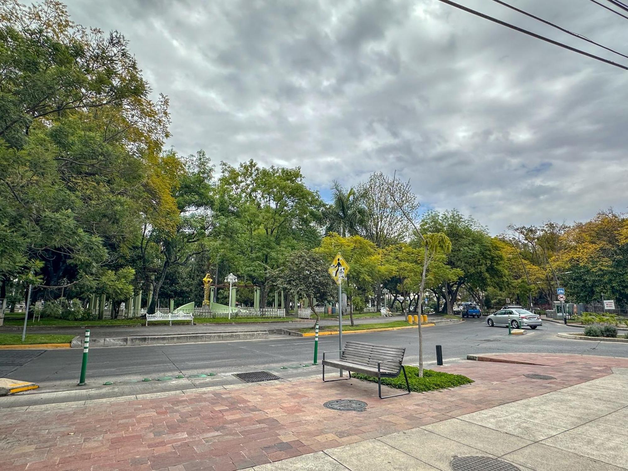 Suite/ Terraza En La Glorieta Chapalita Guadalajara