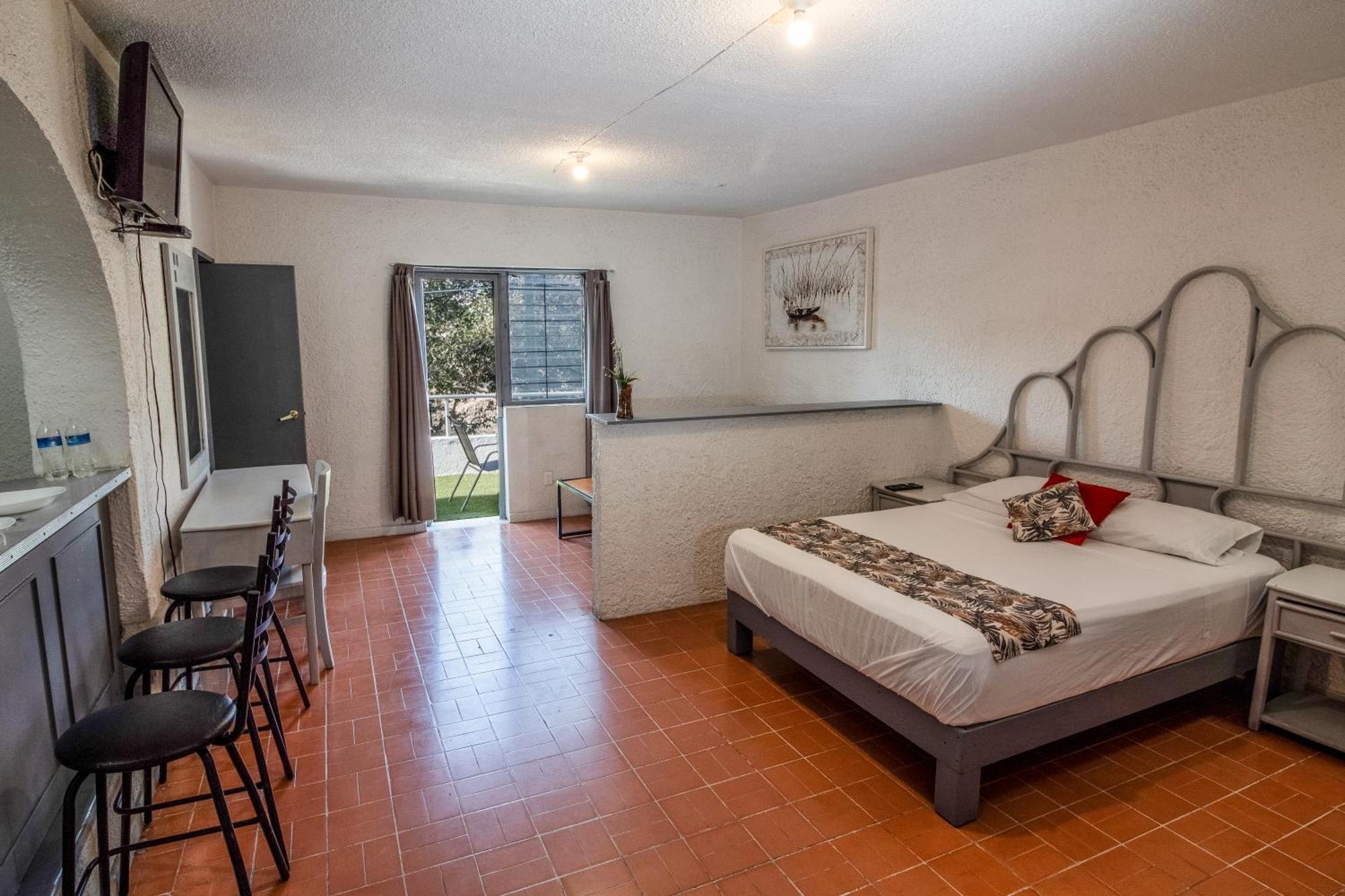 Suite/ Terraza En La Glorieta Chapalita Apartamento *