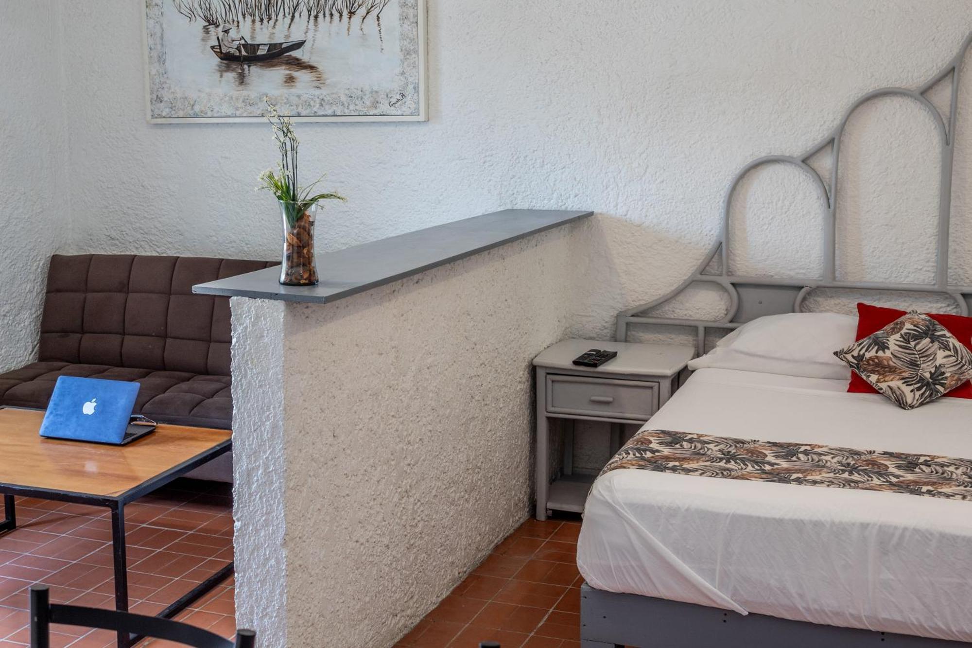 Suite/ Terraza En La Glorieta Chapalita Guadalajara